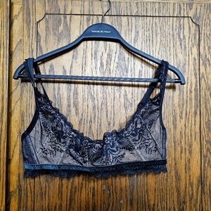 Victoria Secret balconette size Large Corset lined Bra